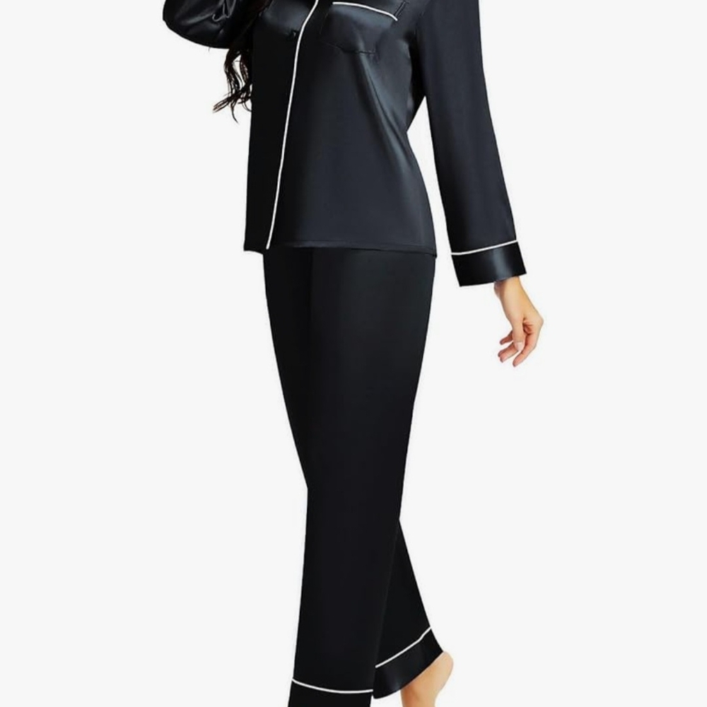 Elegant Navy Women's Satin Sleepwear Set Sz. Med